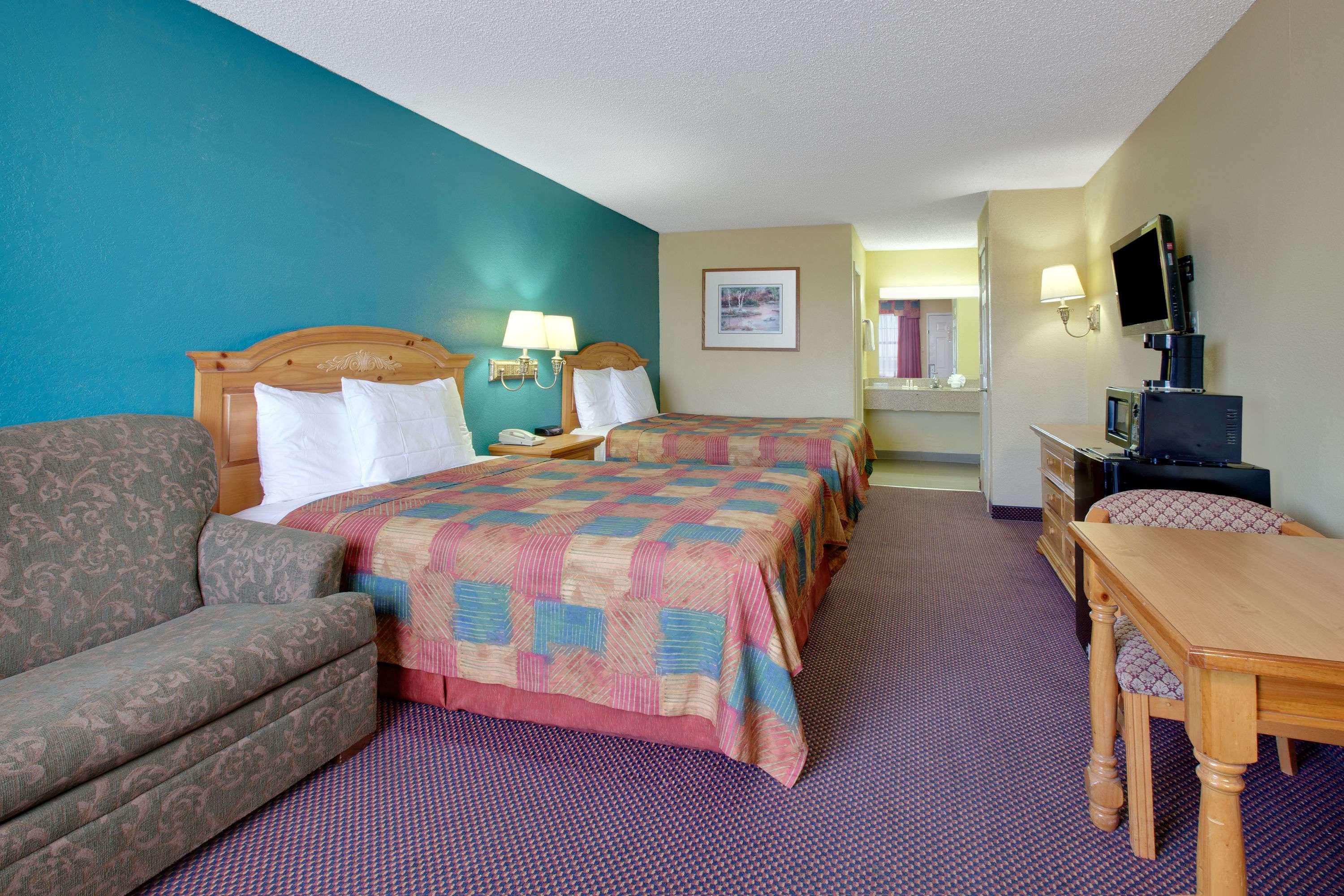 Baymont By Wyndham Terrell Hotell Eksteriør bilde